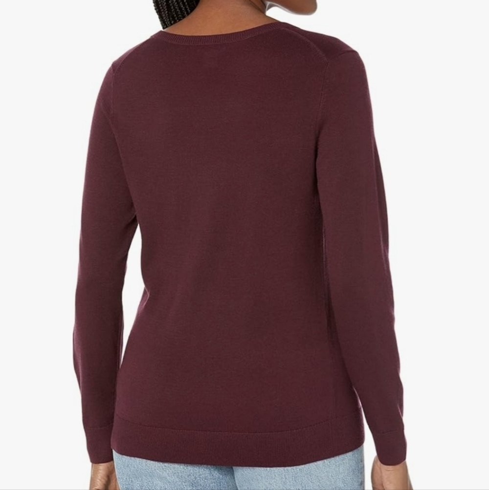 NWT Amazon Essentials Women's V-Neck Burgundy Cotton Plus Sweater 1X - Picture 4 of 6